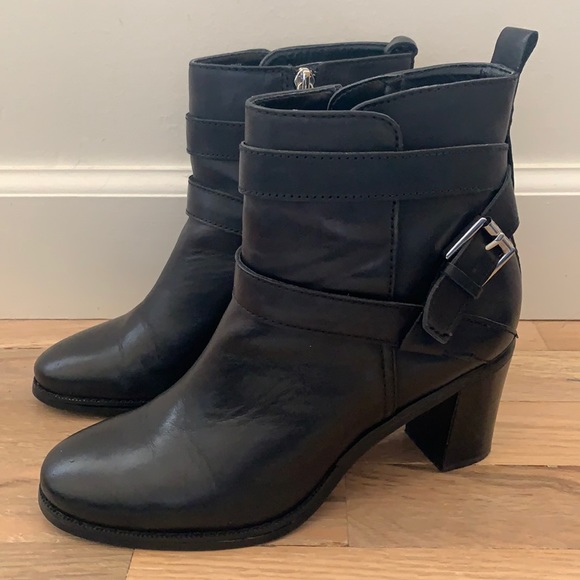 Women’s Lauren Ralph Lauren Black Leather Booties - Picture 1 of 6